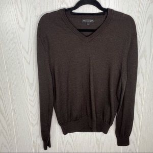 Express Design Studio Men’s Brown Sweater 100% Merino Wool Size Large V Neck